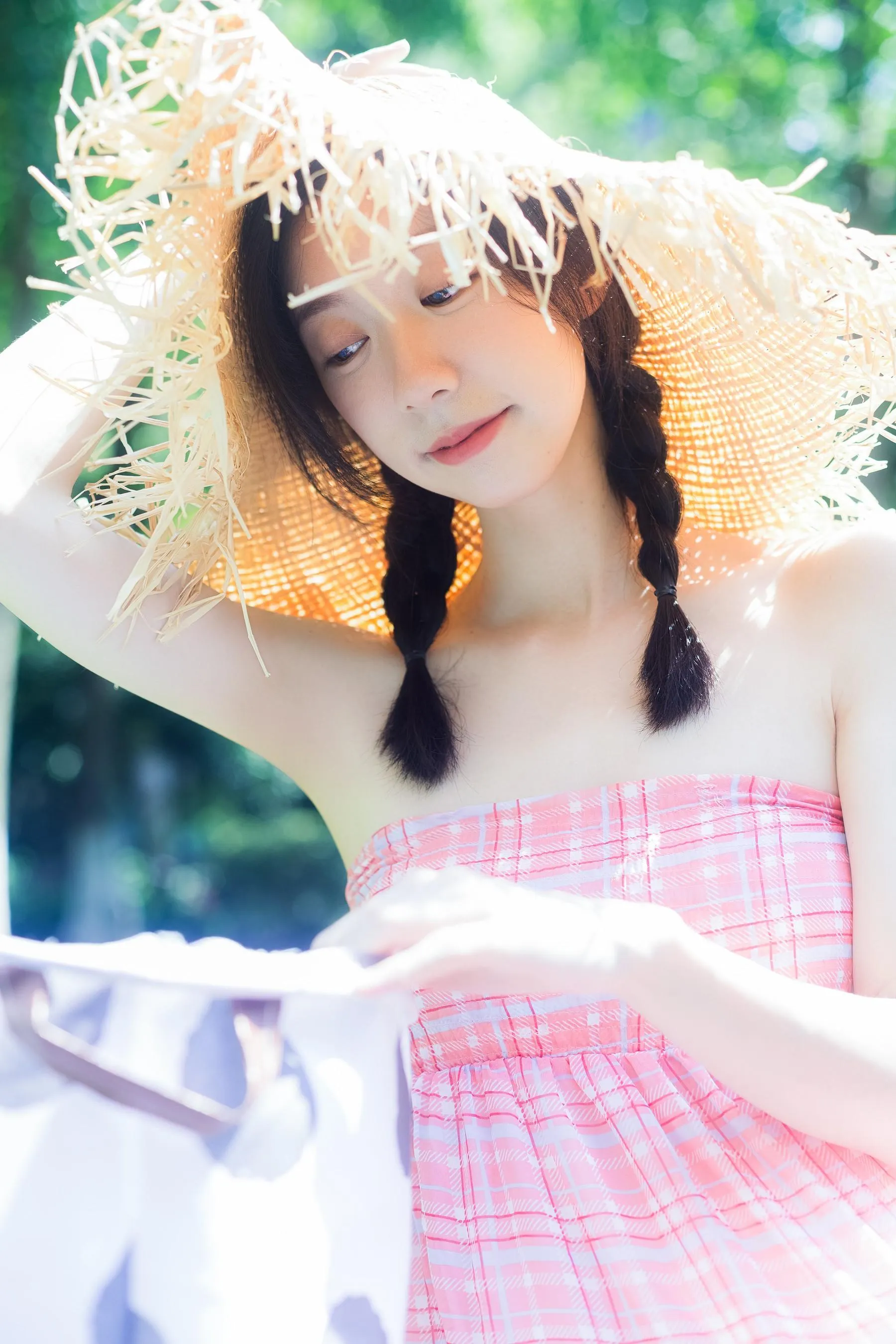 [YITUYU艺图语]2022.07.19 今日天气晴 饲猫少女- [42P]插图2
